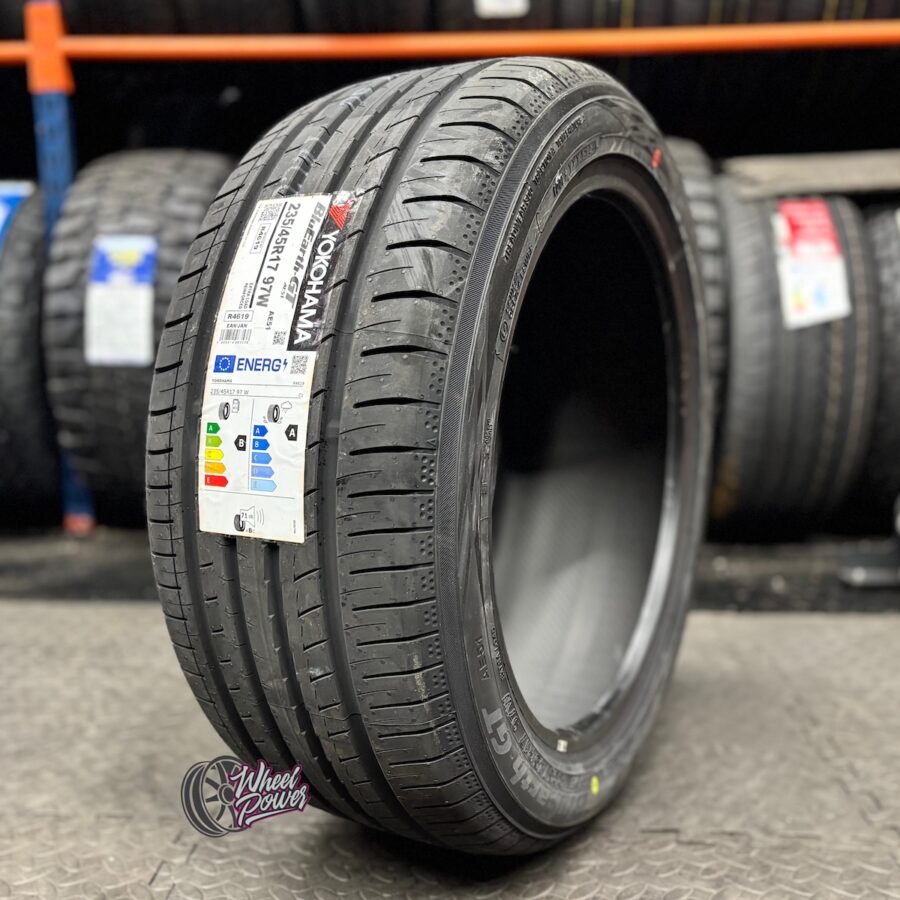 Yoko2354517 1 235/45R17 97W Yokohama Blue Earth GT AE51 Tyre Fitted