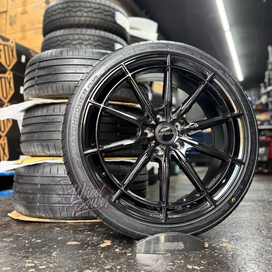 RF21 1 Riviera RF21 19" 5x112 Tyre Package - Audi A3, Mercedes A Class, VW Golf, Seat Leon