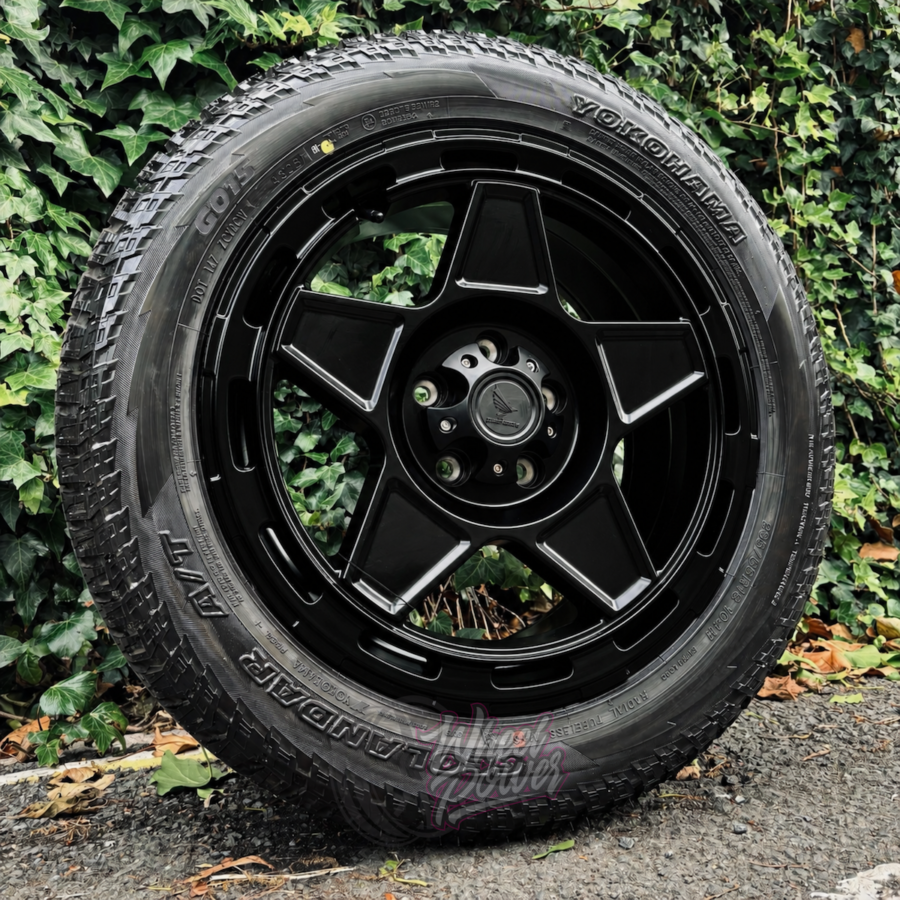 ObsidianYokoGBlk Obsidian Gloss Black 8x18" 5x120 Yokohama G015 Tyre Package - VW Transporter T5 - T6.1
