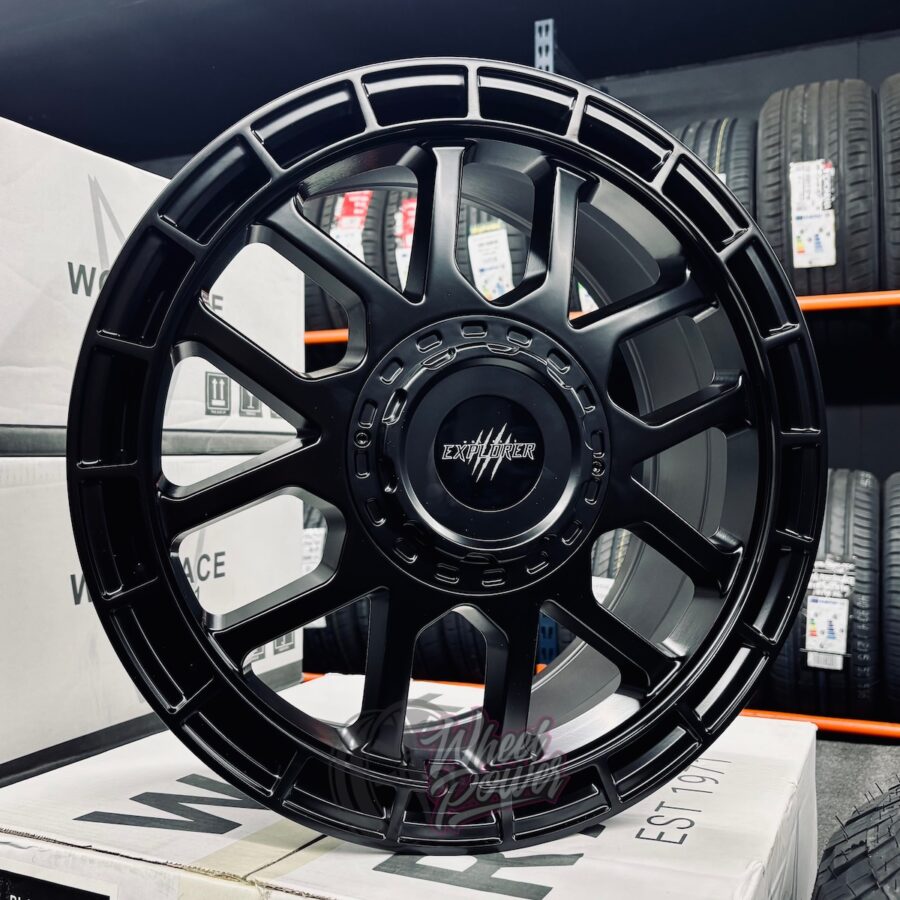 Wolf4 Wolfrace Wolf 4 Black 17" 5x120 - VW Transporter T5-T6.1 & Crafter 2017+
